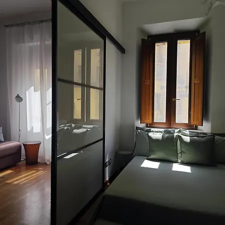 Fluere - Via Riva Reno Appartamento Bologna