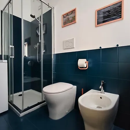 Fluere - Via Riva Reno Appartamento Bologna